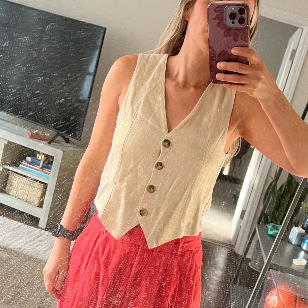 Tan vest